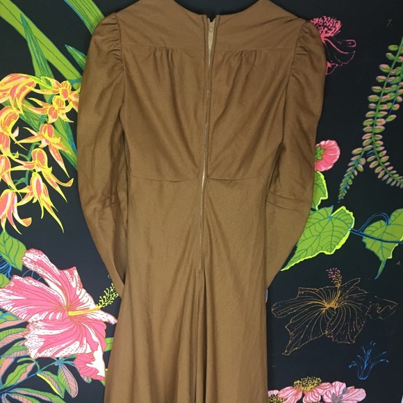 VINTAGE 1970s HAND SEWN LONG SLEEVE MAXI DRESS - Picture 4 of 6